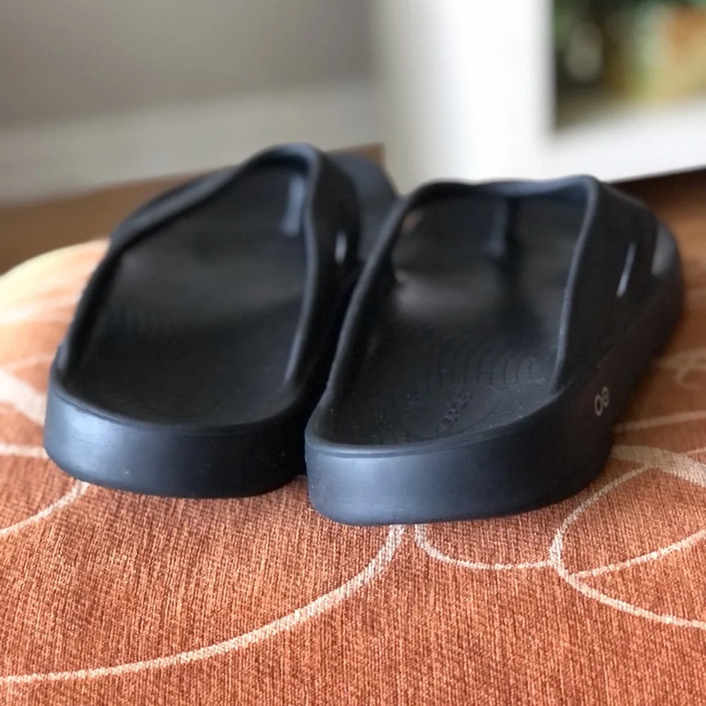 OOFOS Adults' OOriginal Recovery Sandals